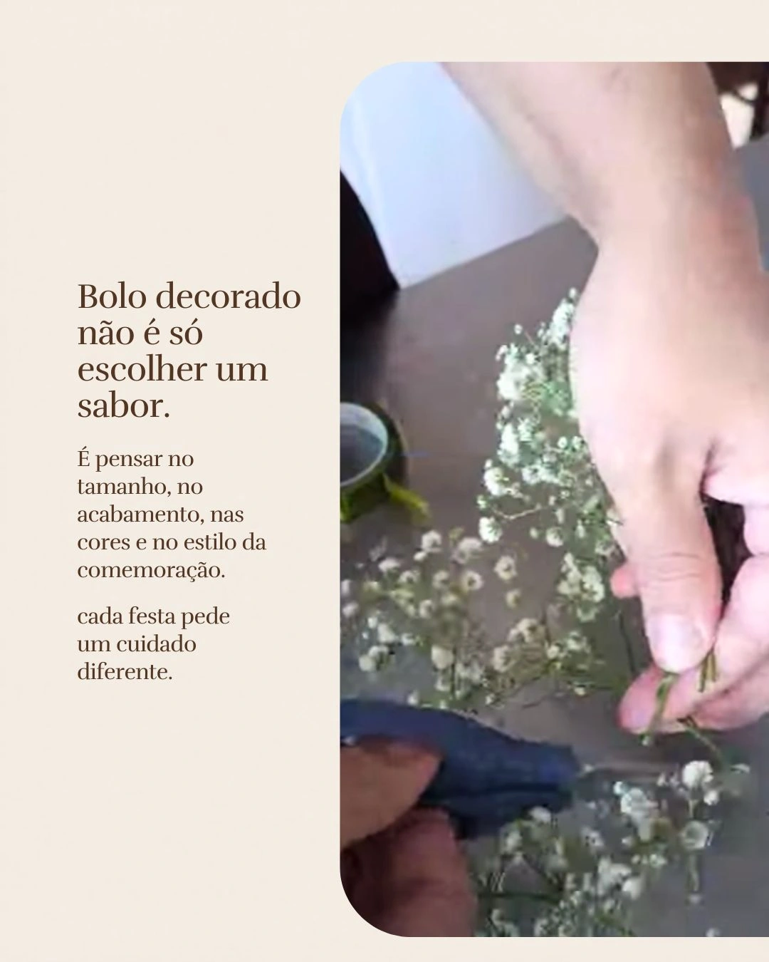 Peça da Artdellas sobre bolo decorado